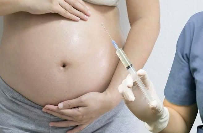 Mẹ bầu chú ý không bỏ sót lịch tiêm
